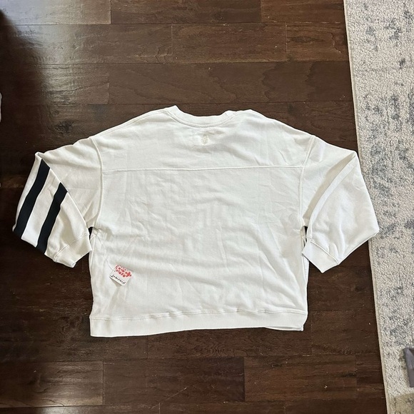 Free People Movement All Star Logo Pullover-Ivory/black size Medium NWT - Picture 5 of 12